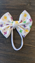 Load image into Gallery viewer, Mardi Gras Fleur De Lis Print Headwraps & Bows