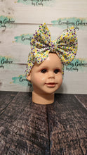 Load image into Gallery viewer, Mardi Gras Dots Beads Print Headwraps & Bows