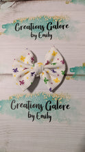 Load image into Gallery viewer, Mardi Gras Fleur De Lis Print Headwraps & Bows