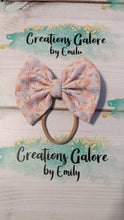 Load image into Gallery viewer, Pink Floral Print Headwraps & Bows