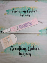 Load image into Gallery viewer, Paty Brand Paci Clips
