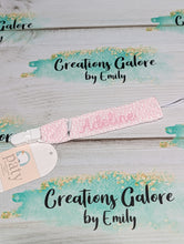 Load image into Gallery viewer, Paty Brand Paci Clips
