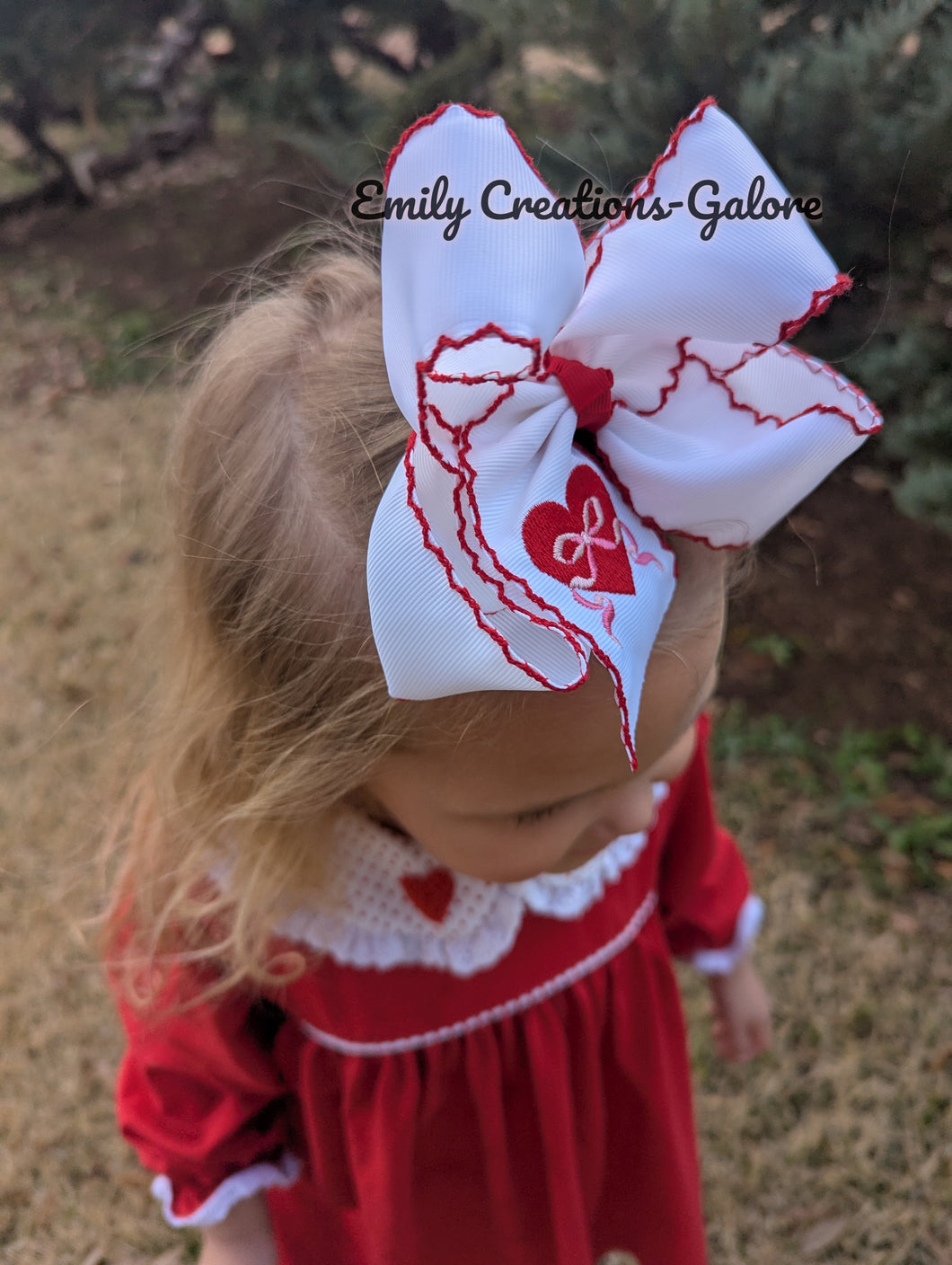 Valentine's Heart Moonstitch Bows - 5.5