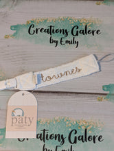 Load image into Gallery viewer, Paty Brand Paci Clips
