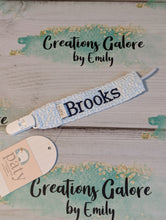 Load image into Gallery viewer, Paty Brand Paci Clips
