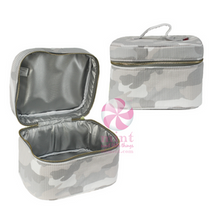 Load image into Gallery viewer, Mint Brand Personalized Seersucker Zippered Train Case
