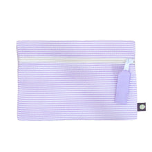 Load image into Gallery viewer, Mint Brand Seersucker Cosmetic Zippered Bags
