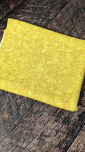 Load image into Gallery viewer, Yellow Faux Glitter Print Headwraps &amp; Bows
